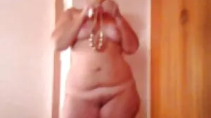 Филм Legs On Shoulders със страстната bezplatno svalqne na porno Дана Улф от Tushy Raw