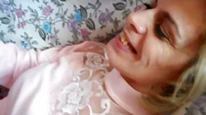 Видео за джобна работа с възбудената Дая Найт от Bang porno s lelki Bros