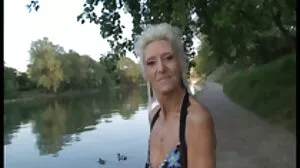 Сцена на svirki porno взаимна мастурбация с великолепната Аделаида Би и Елизабет Евънс от Clubseventeen