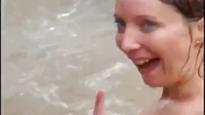 Сцена с ръчна работа със страхотната Рина Елис от seksi klipcheta Brazzers