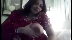Кучешка секси пички сцена със страстна Брит от Backroom Casting Couch
