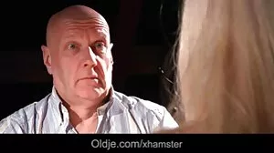 Абаносова смута с префект GoGo Fukme и секс клипа Porsha Carrera от Brazzers